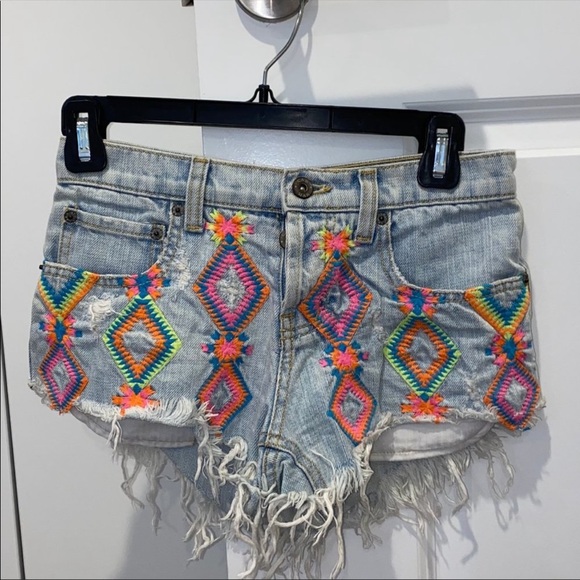 Carmar Aztec Print Jean Shorts - Picture 2 of 3